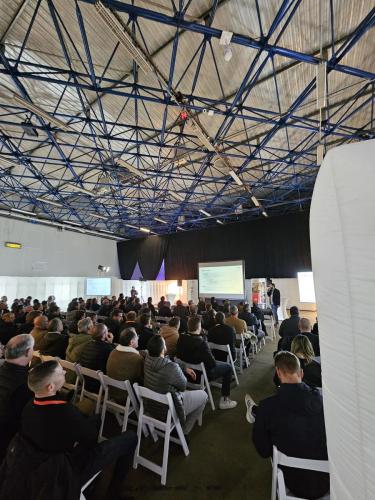 Espace conférence Road Show