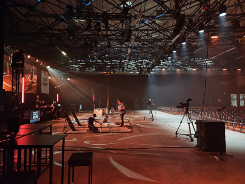 Montage espace conférence
